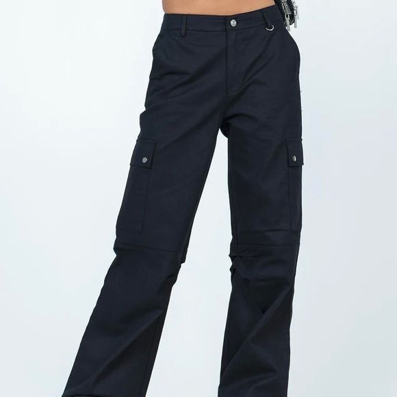 Black cargo pants - Picture 3 of 3
